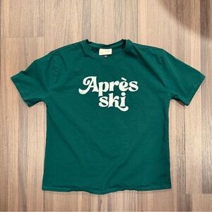Universal Thread Green Après Ski Tee